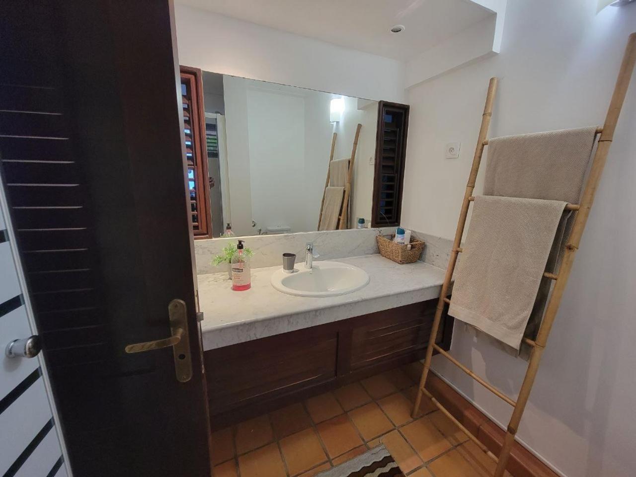 Studio dans Résidence avec piscine, vue mer Trinite  Exterior foto